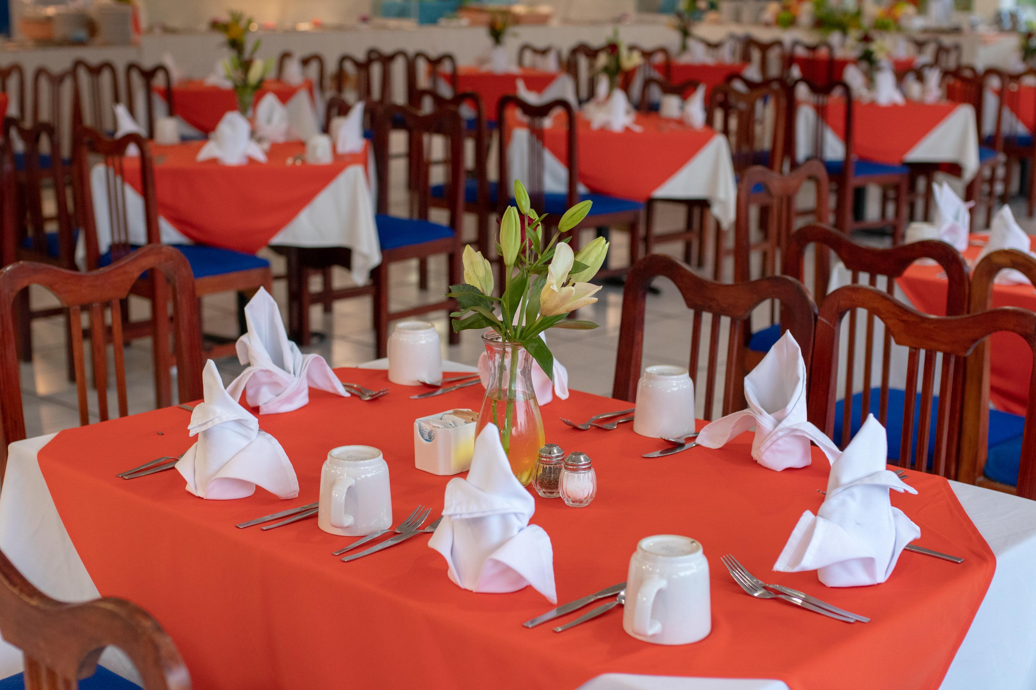 Qualton Club Ixtapa All Inclusive Exterior photo