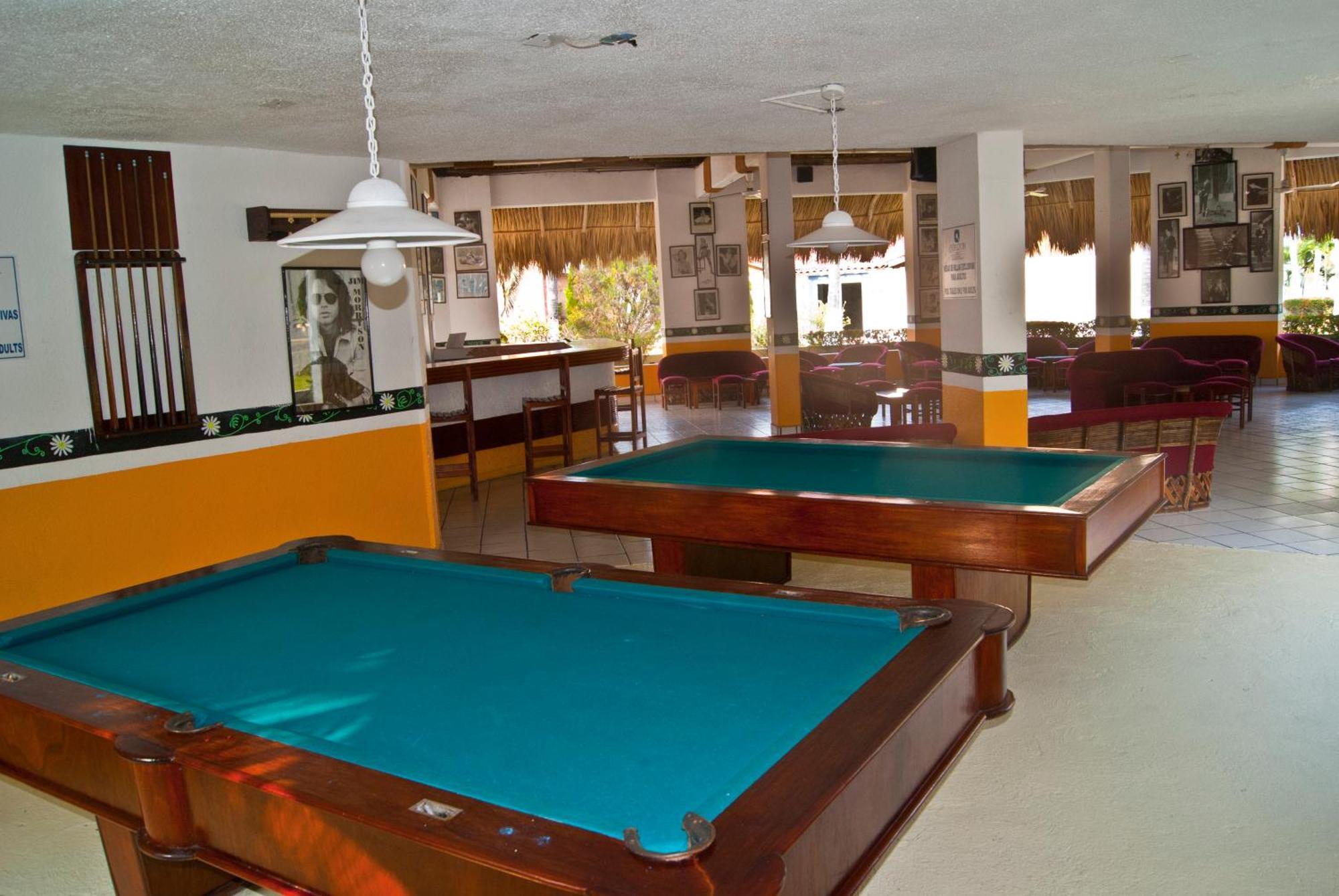 Qualton Club Ixtapa All Inclusive Exterior photo